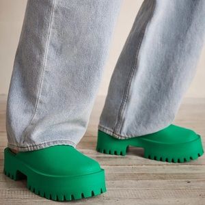 Jeffrey Campbell Bae Platform Mule in Green